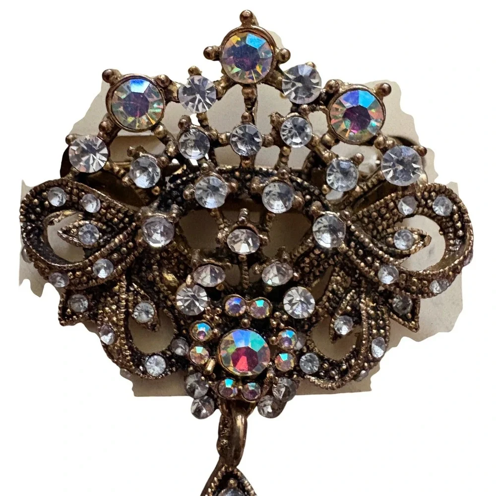 And Lovely Antique Gold Tone Aurora Borealis Filigree Dangle Brooch Pin NWT